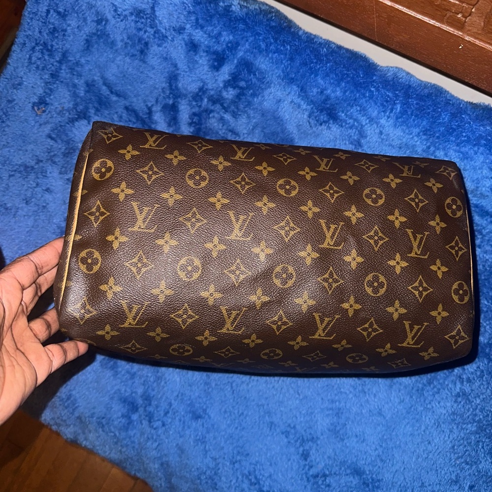 Louis Vuitton Speedy 35 Brown Monogram Bag with Colorful Scarf - Picture 6 of 16